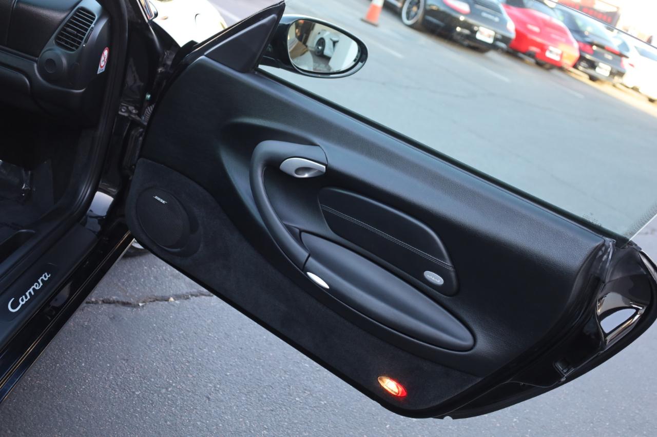 Porsche 911 Carrera Coupe 2003
