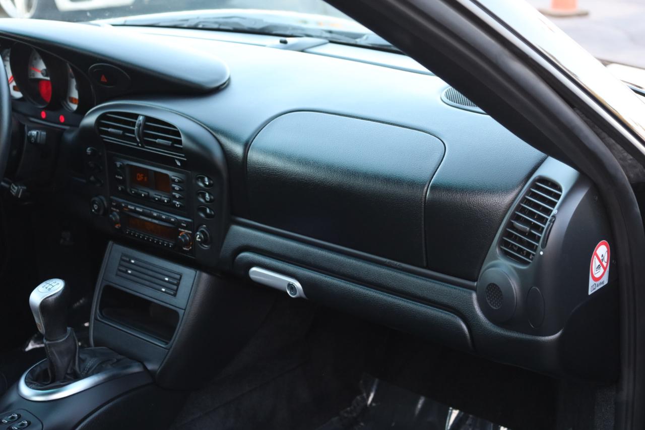 Porsche 911 Carrera Coupe 2003