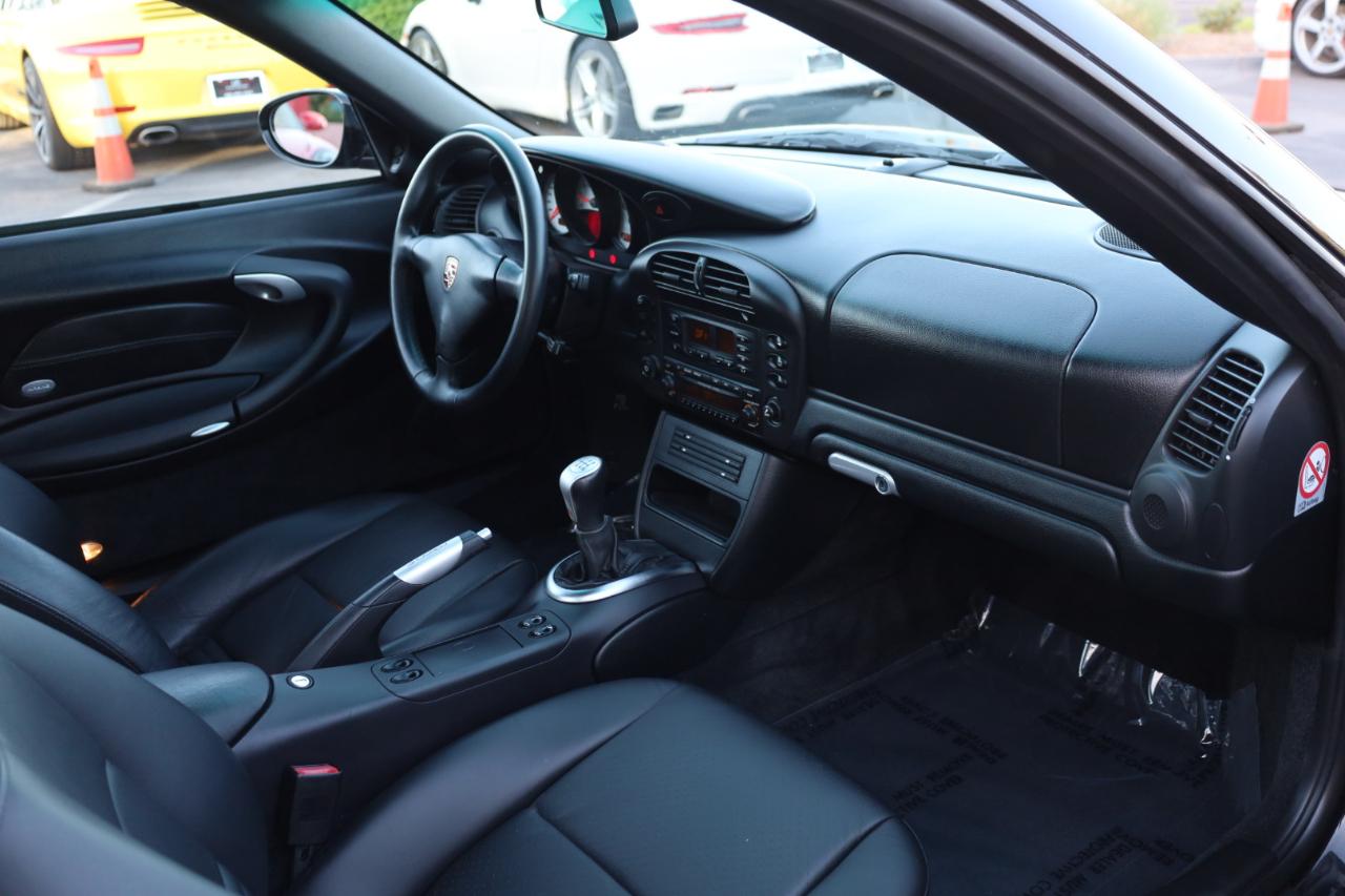 Porsche 911 Carrera Coupe 2003
