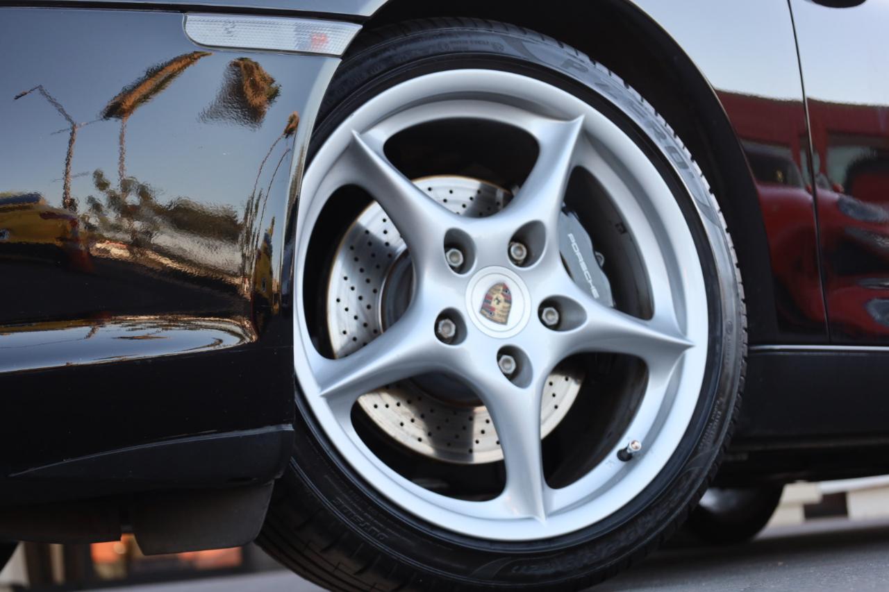Porsche 911 Carrera Coupe 2003