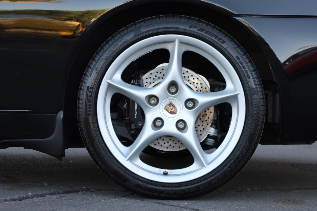 Porsche 911 Carrera Coupe 2003