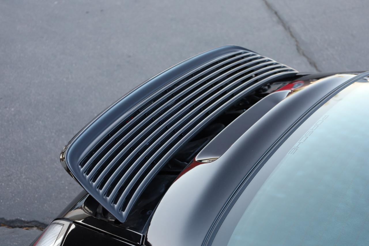 Porsche 911 Carrera Coupe 2003