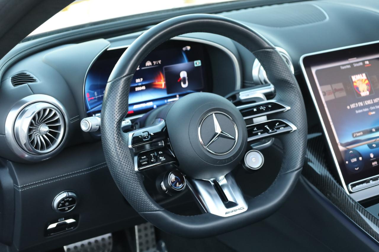 Mercedes-Benz SL-Class SL63 2022