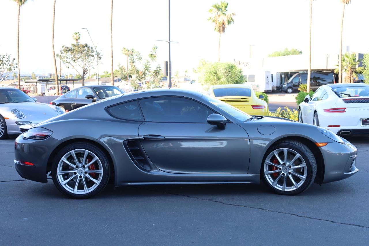 Porsche 718 Cayman Coupe 2018