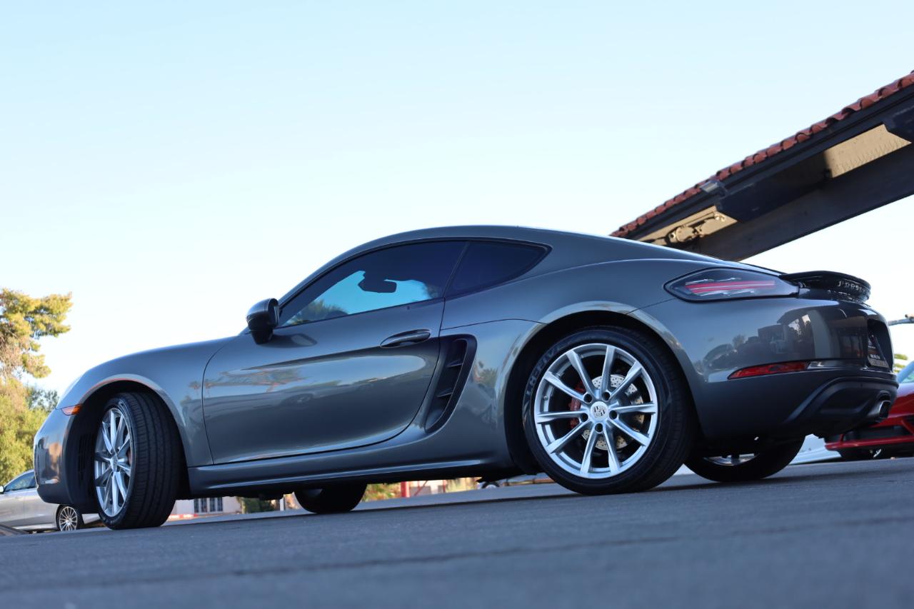 Porsche 718 Cayman Coupe 2018
