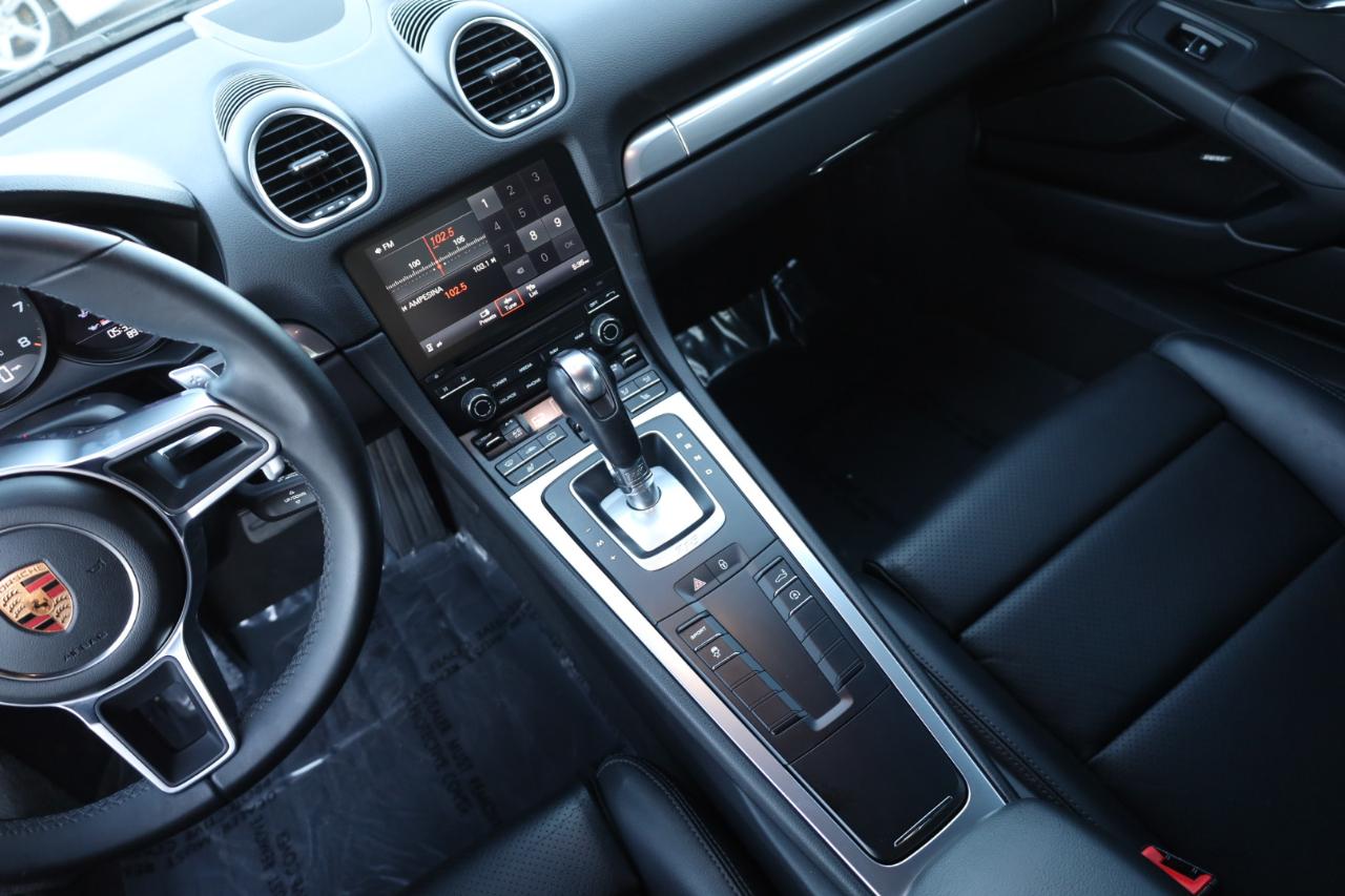 Porsche 718 Cayman Coupe 2018