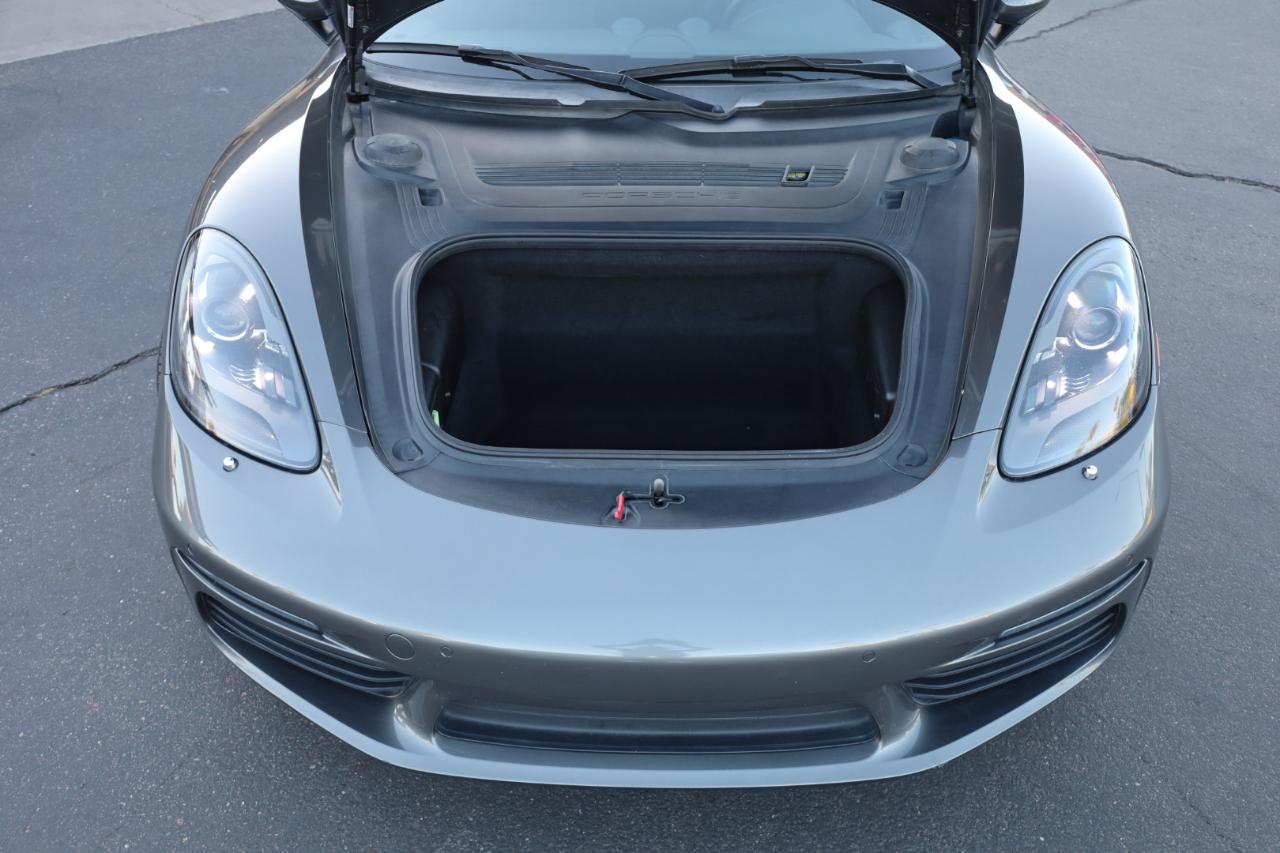 Porsche 718 Cayman Coupe 2018