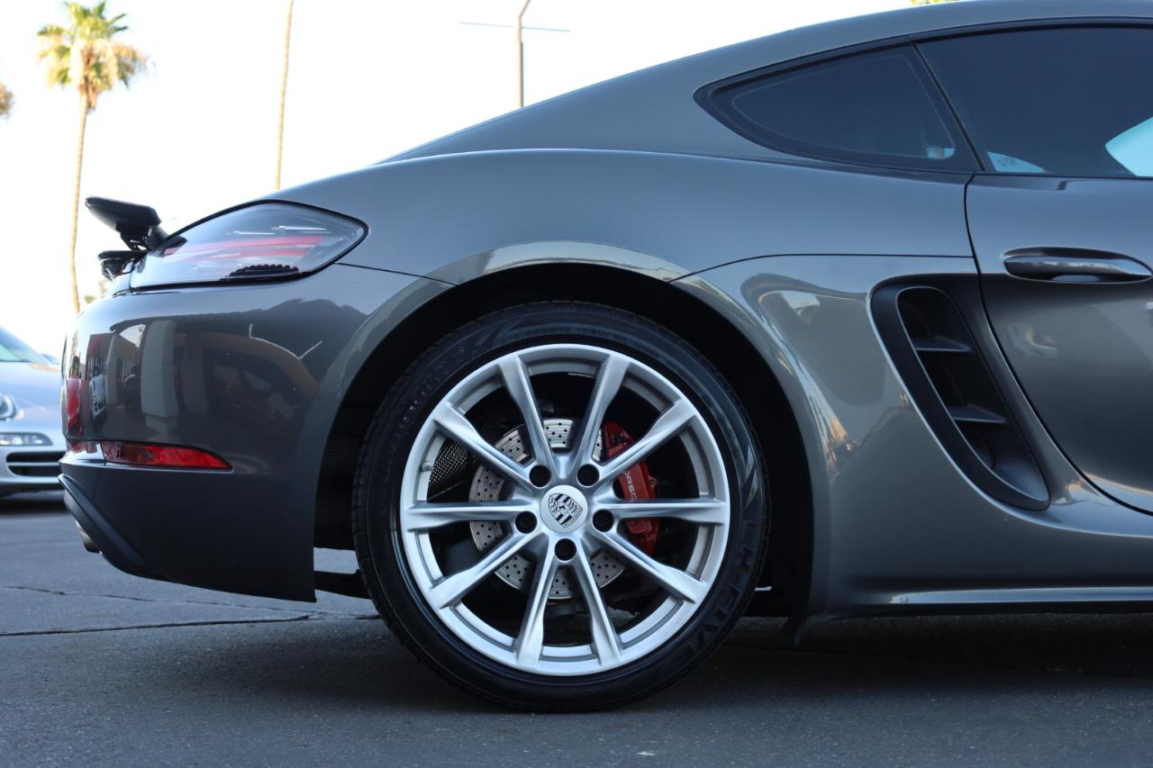 Porsche 718 Cayman Coupe 2018