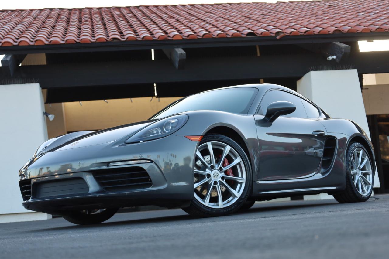 Porsche 718 Cayman Coupe 2018
