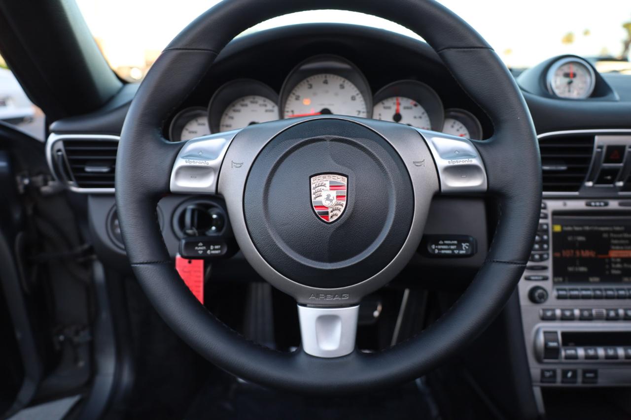 Porsche 911 Carrera 4S Cabriolet 2008