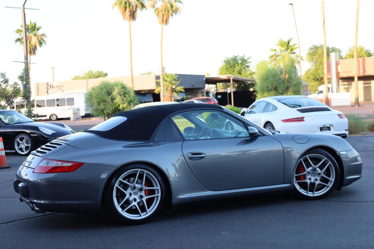 Porsche 911 Carrera 4S Cabriolet 2008