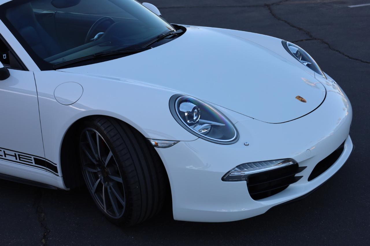 Porsche 911 Carrera S Cabriolet 2012
