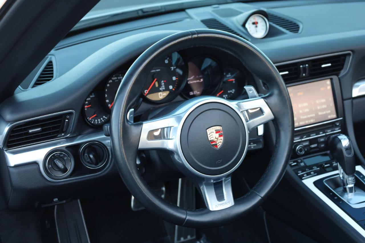 Porsche 911 Carrera S Cabriolet 2012