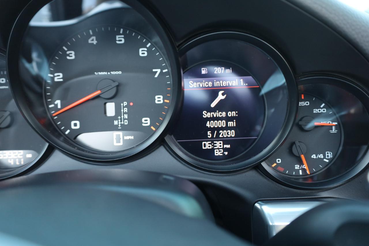 Porsche 911 Carrera S Cabriolet 2012