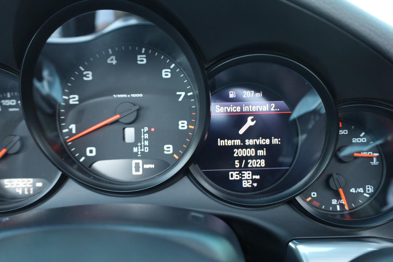 Porsche 911 Carrera S Cabriolet 2012