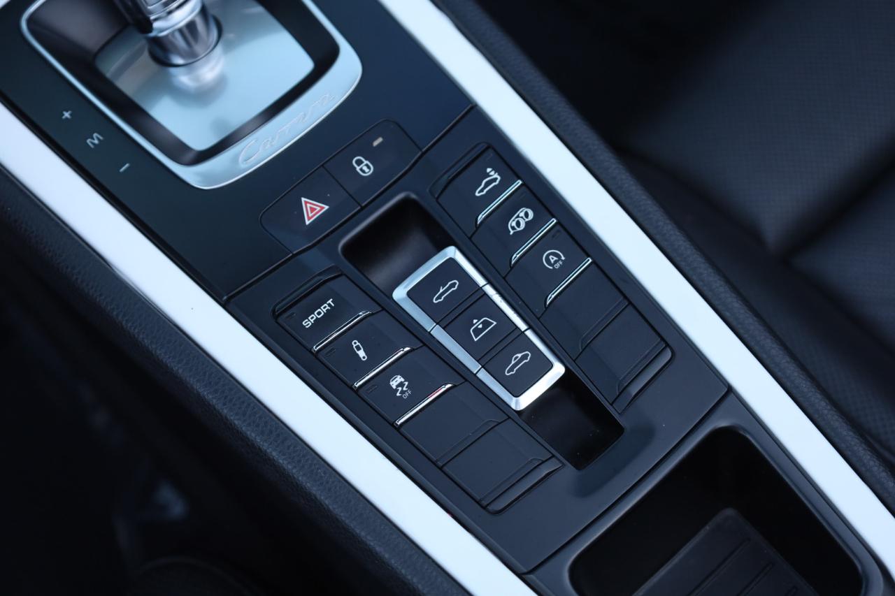 Porsche 911 Carrera S Cabriolet 2012