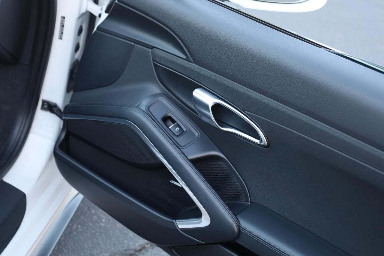 Porsche 911 Carrera S Cabriolet 2012