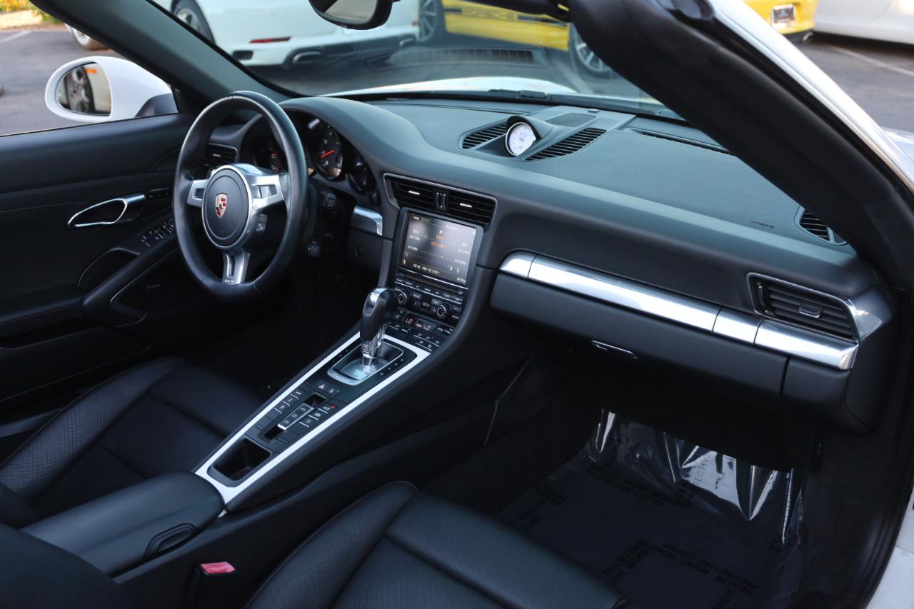 Porsche 911 Carrera S Cabriolet 2012