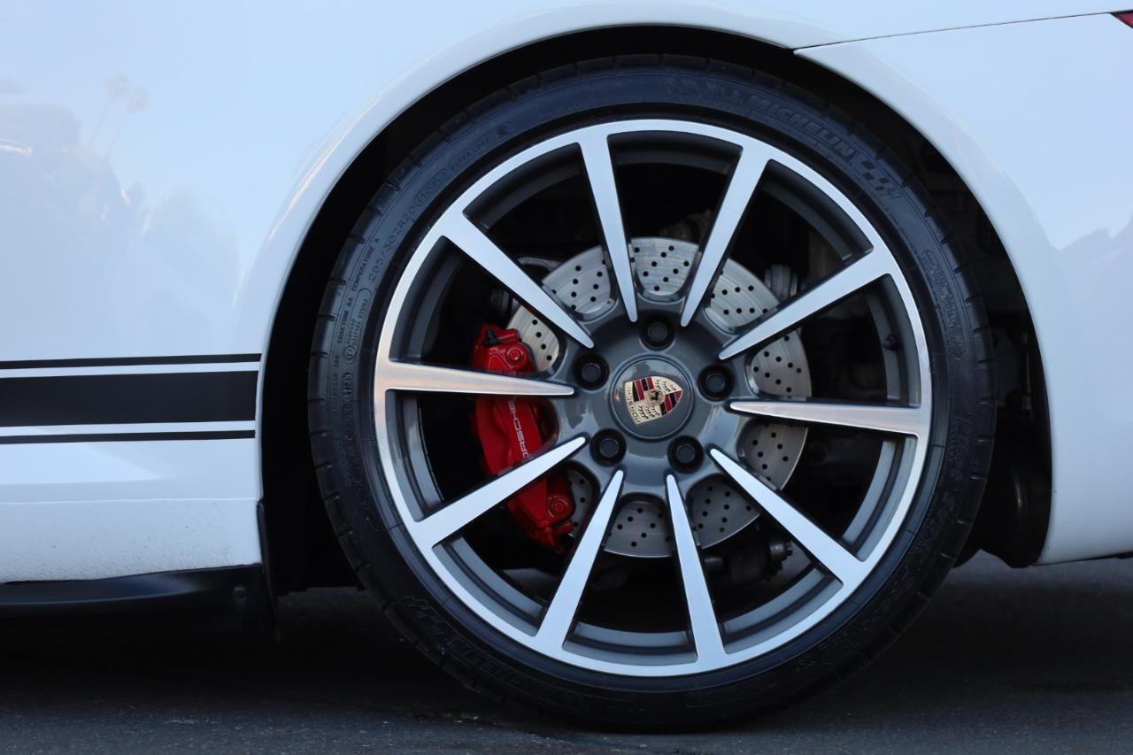 Porsche 911 Carrera S Cabriolet 2012