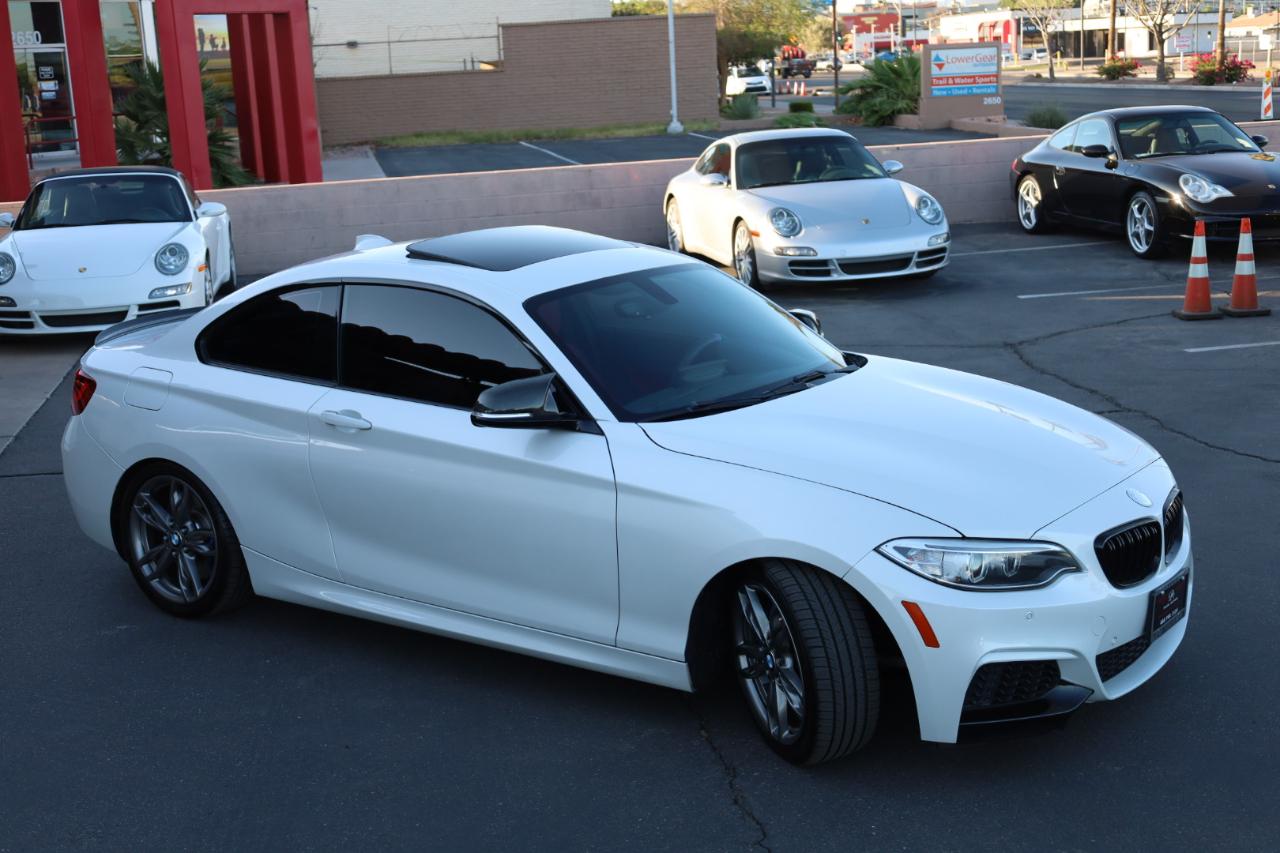 BMW 2-Series M235i Coupe 2016