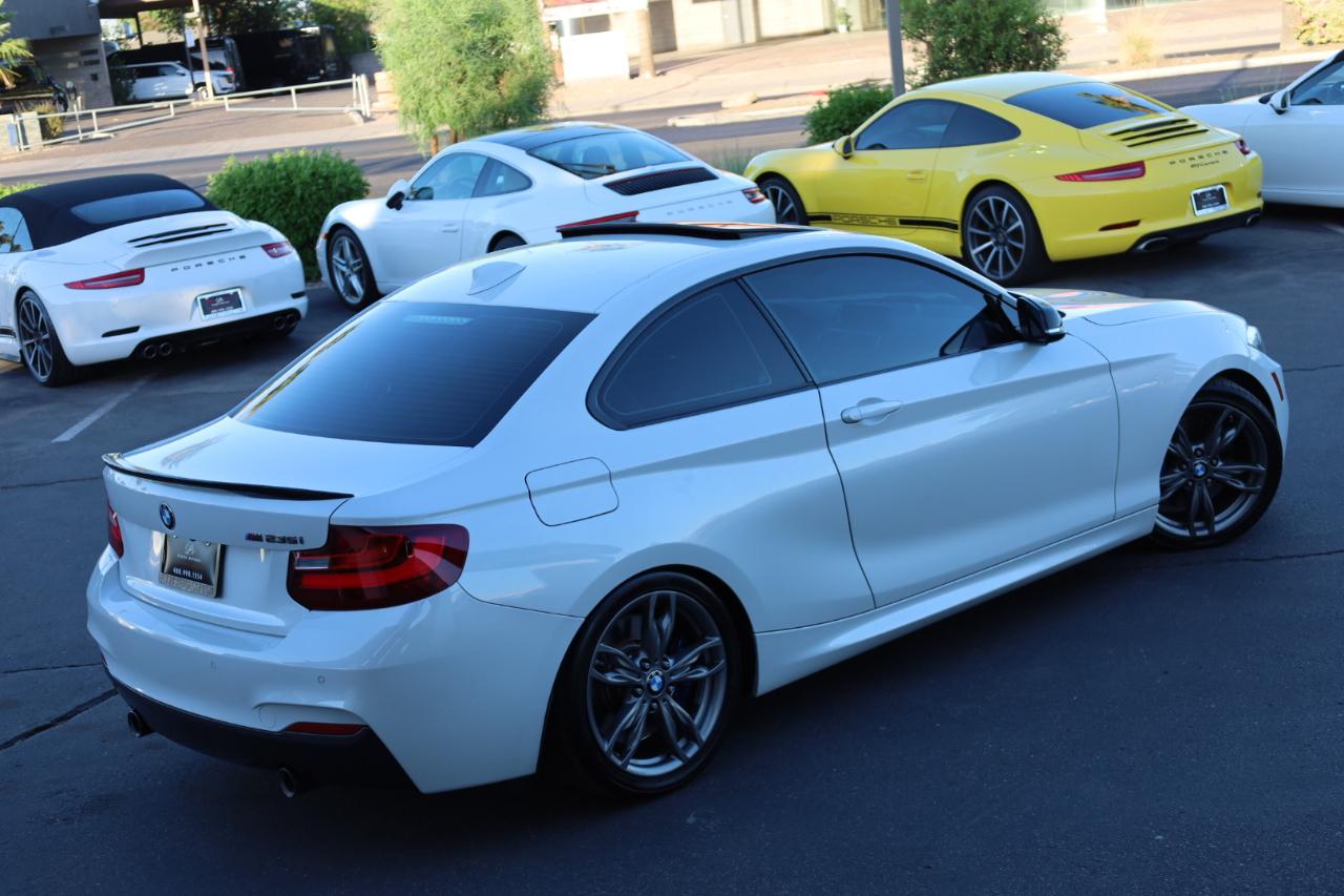 BMW 2-Series M235i Coupe 2016