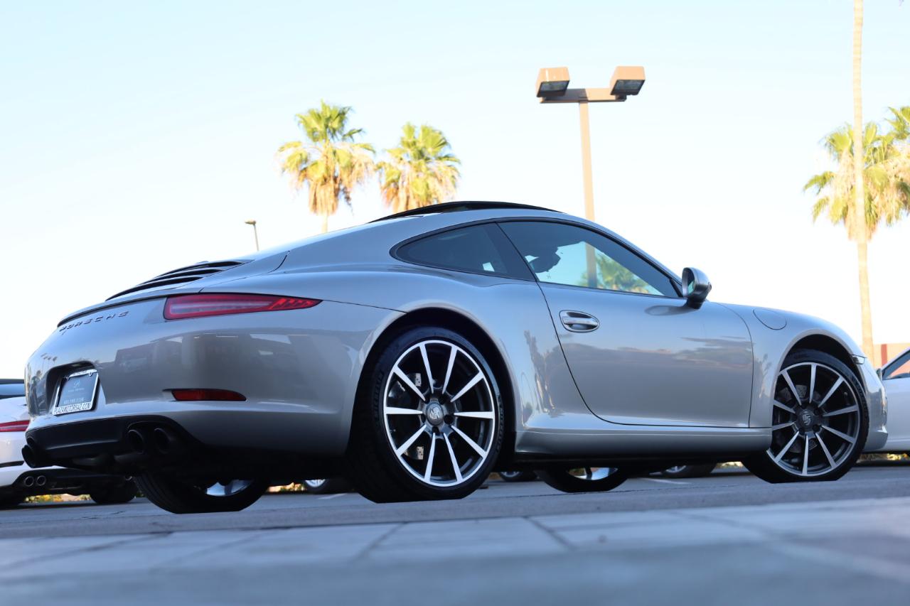 Porsche 911 Carrera Coupe 2013