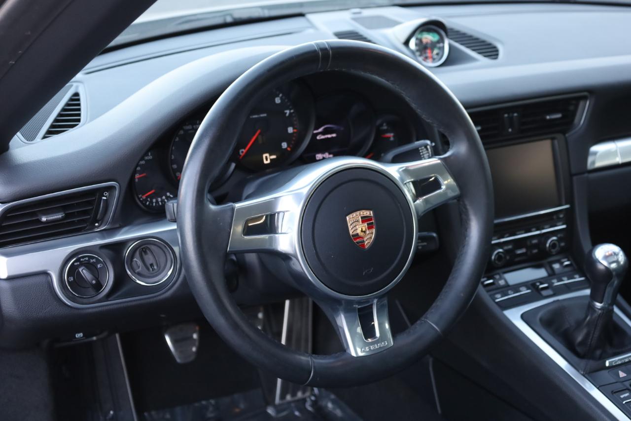 Porsche 911 Carrera Coupe 2013