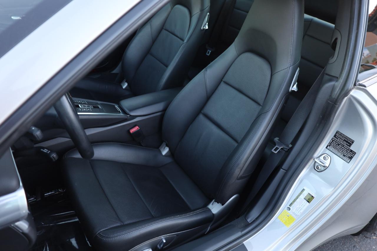 Porsche 911 Carrera Coupe 2013