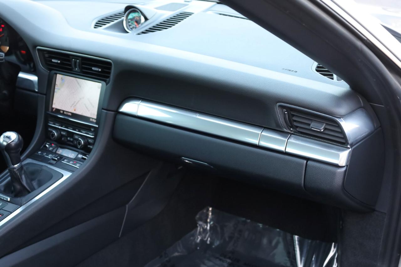 Porsche 911 Carrera Coupe 2013