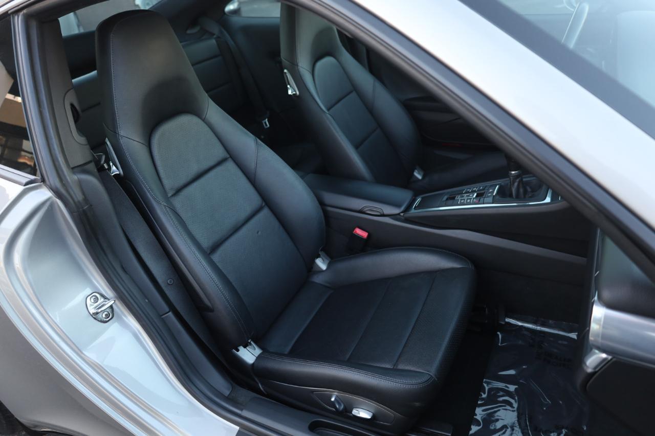 Porsche 911 Carrera Coupe 2013