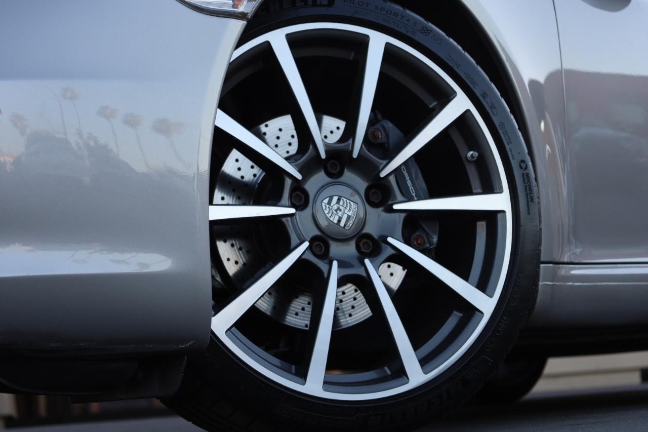 Porsche 911 Carrera Coupe 2013