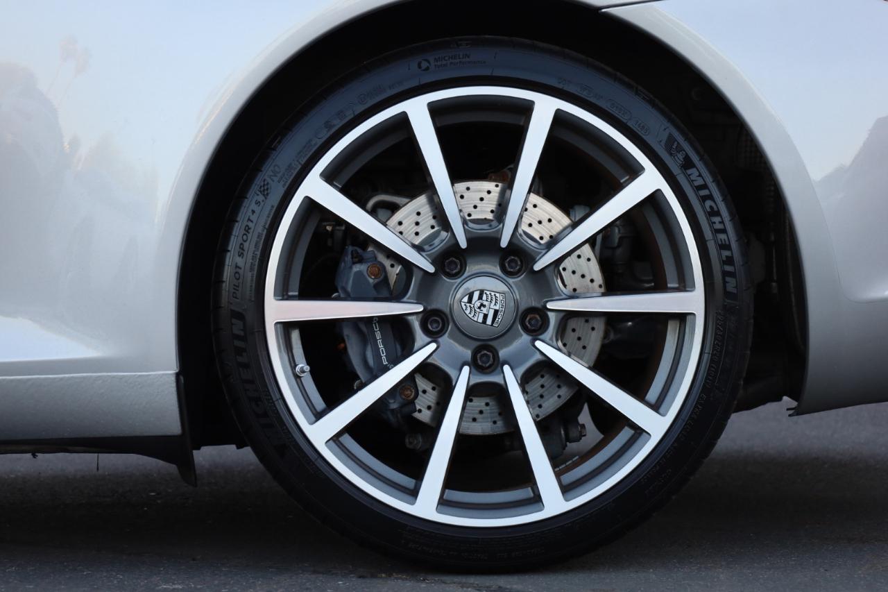 Porsche 911 Carrera Coupe 2013