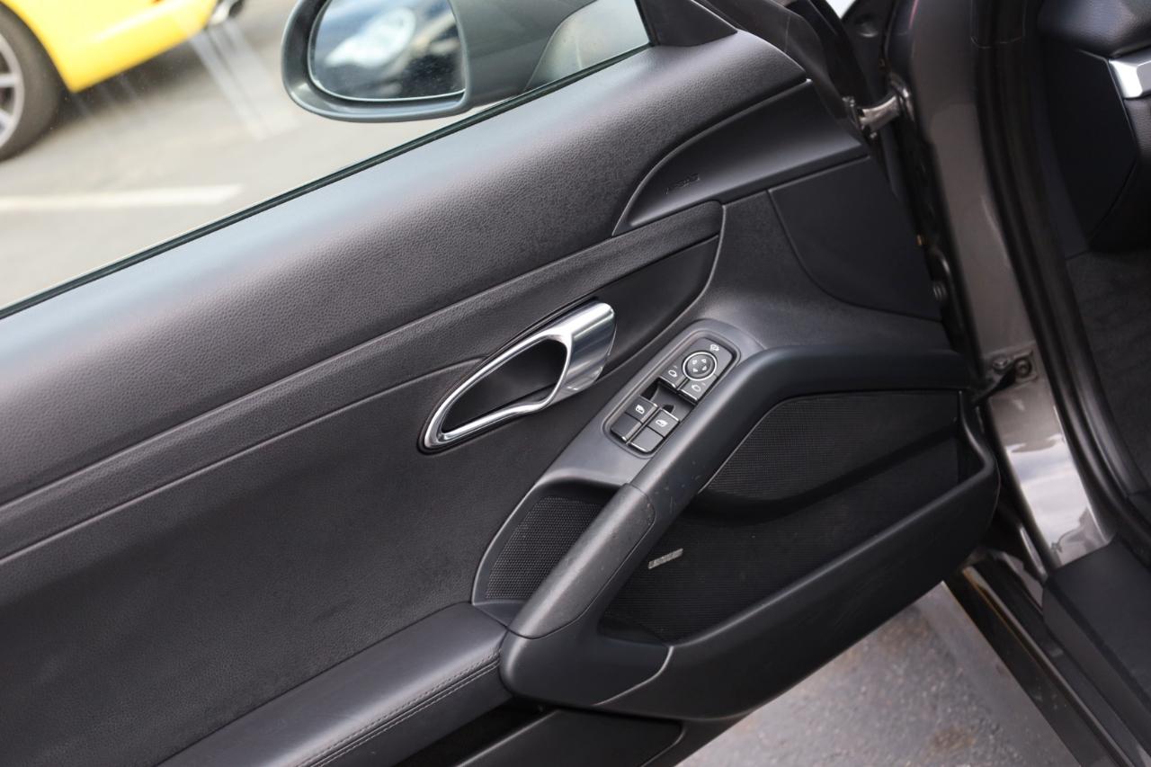 Porsche Cayman S 2014