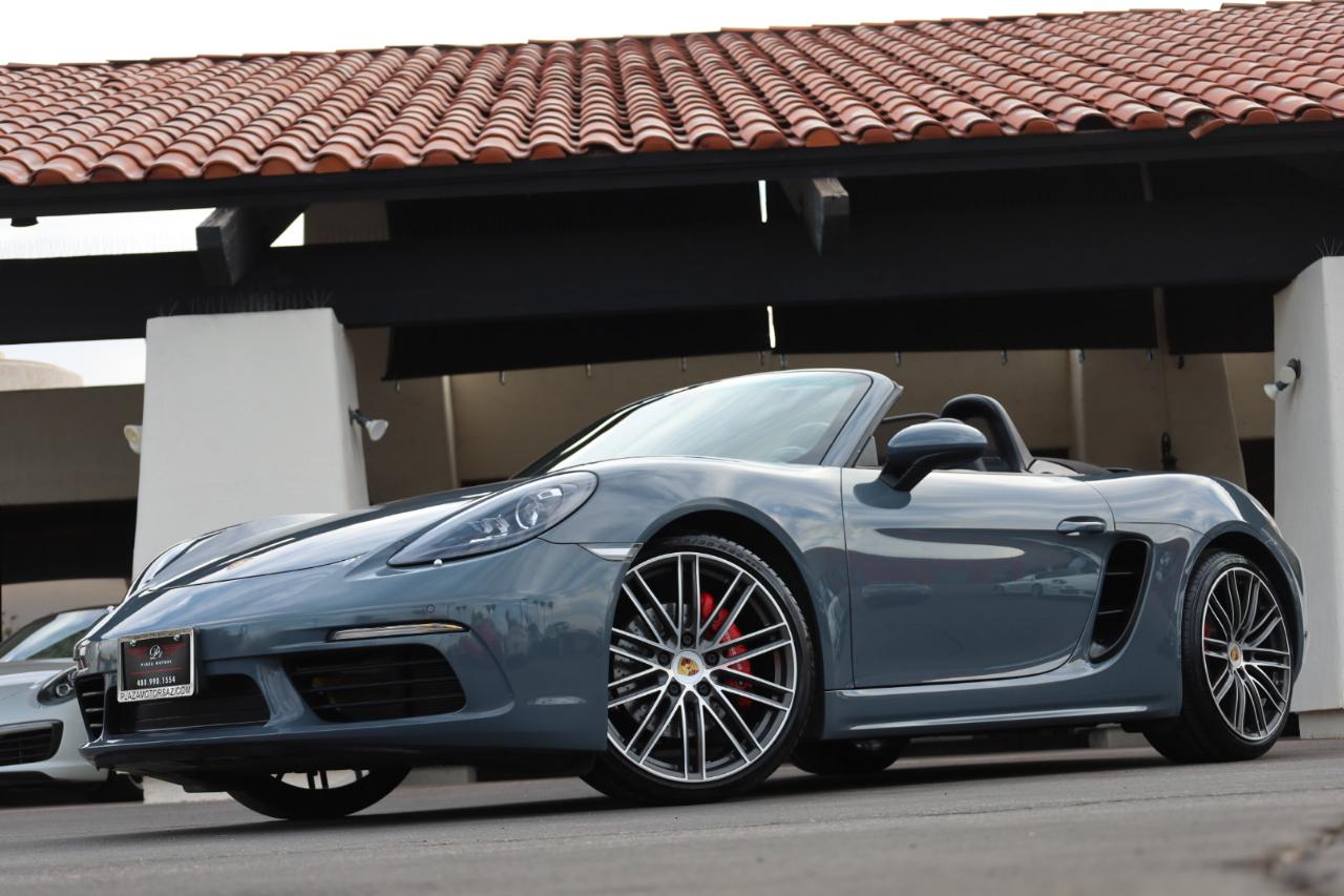 Porsche 718 Boxster S 2017