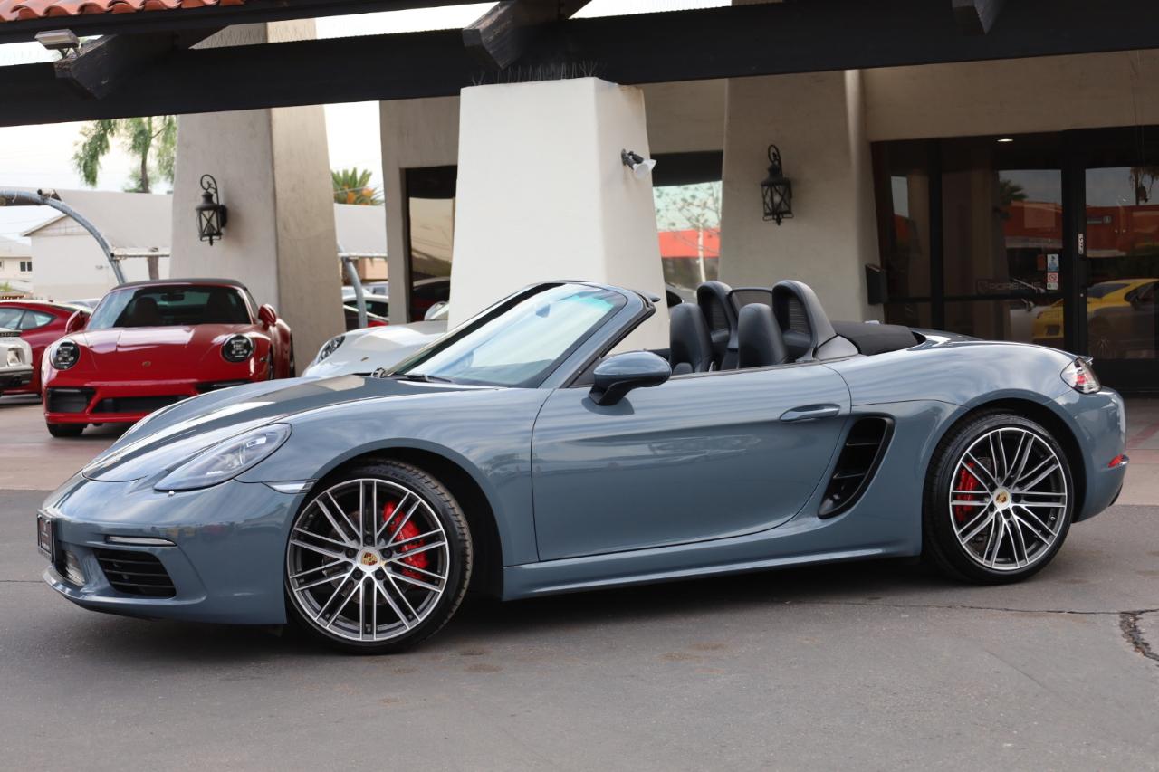 Porsche 718 Boxster S 2017