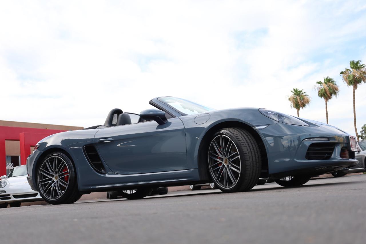 Porsche 718 Boxster S 2017