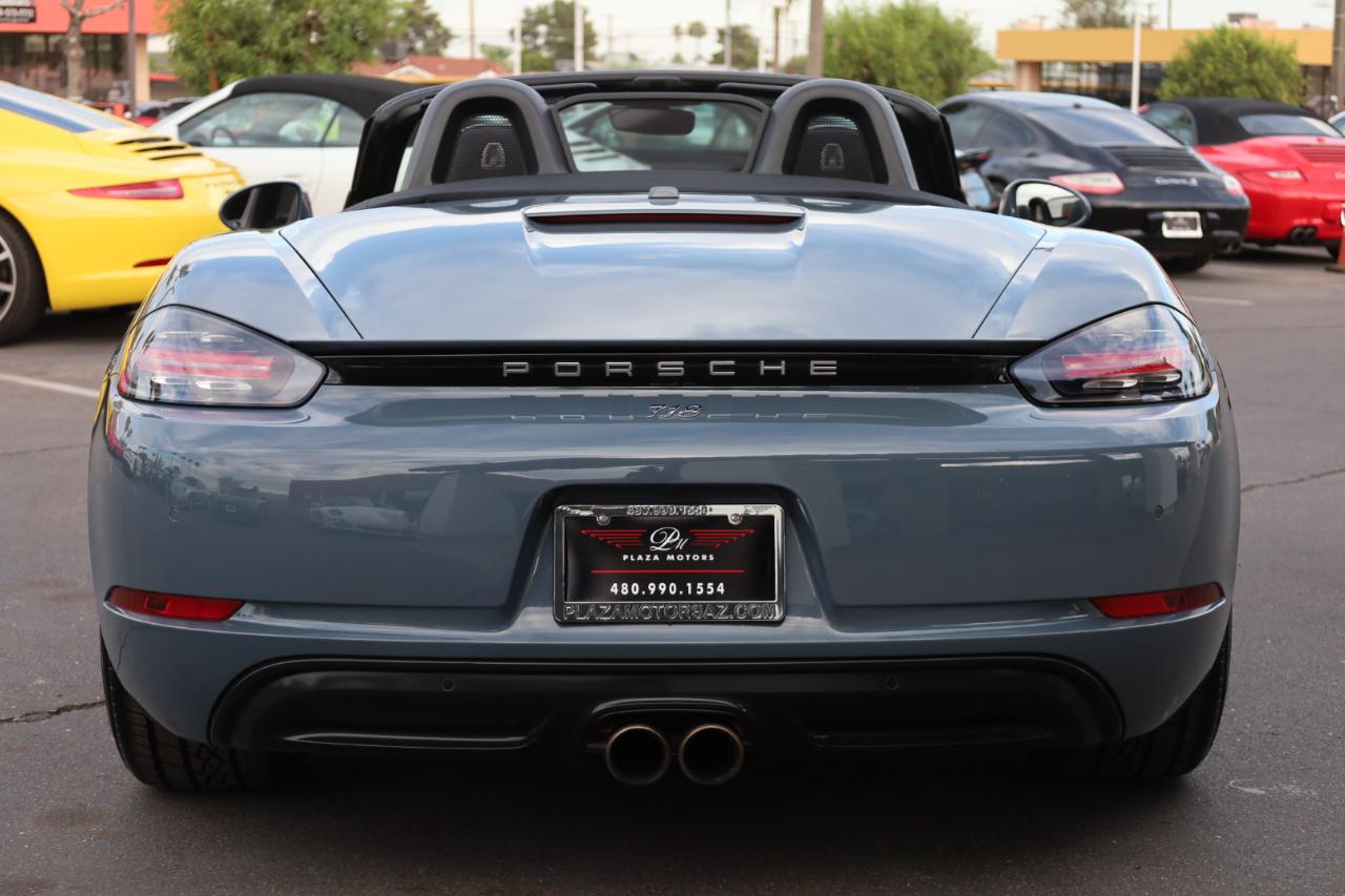 Porsche 718 Boxster S 2017
