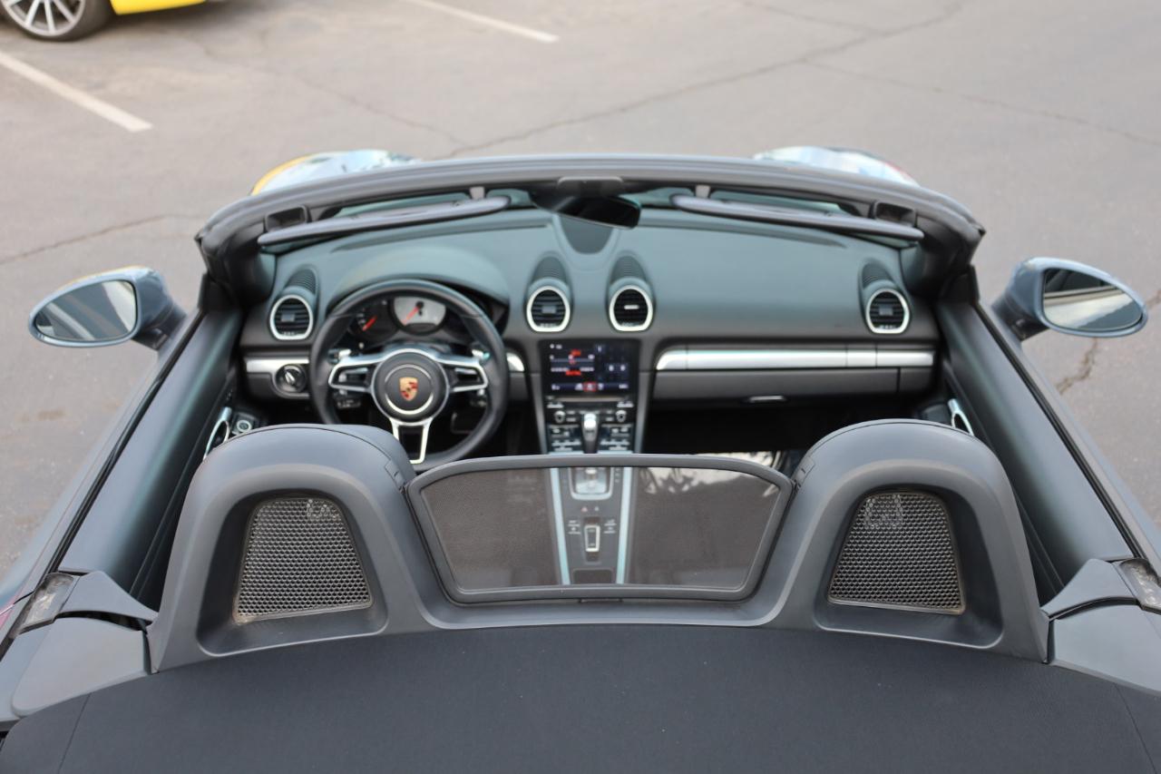 Porsche 718 Boxster S 2017