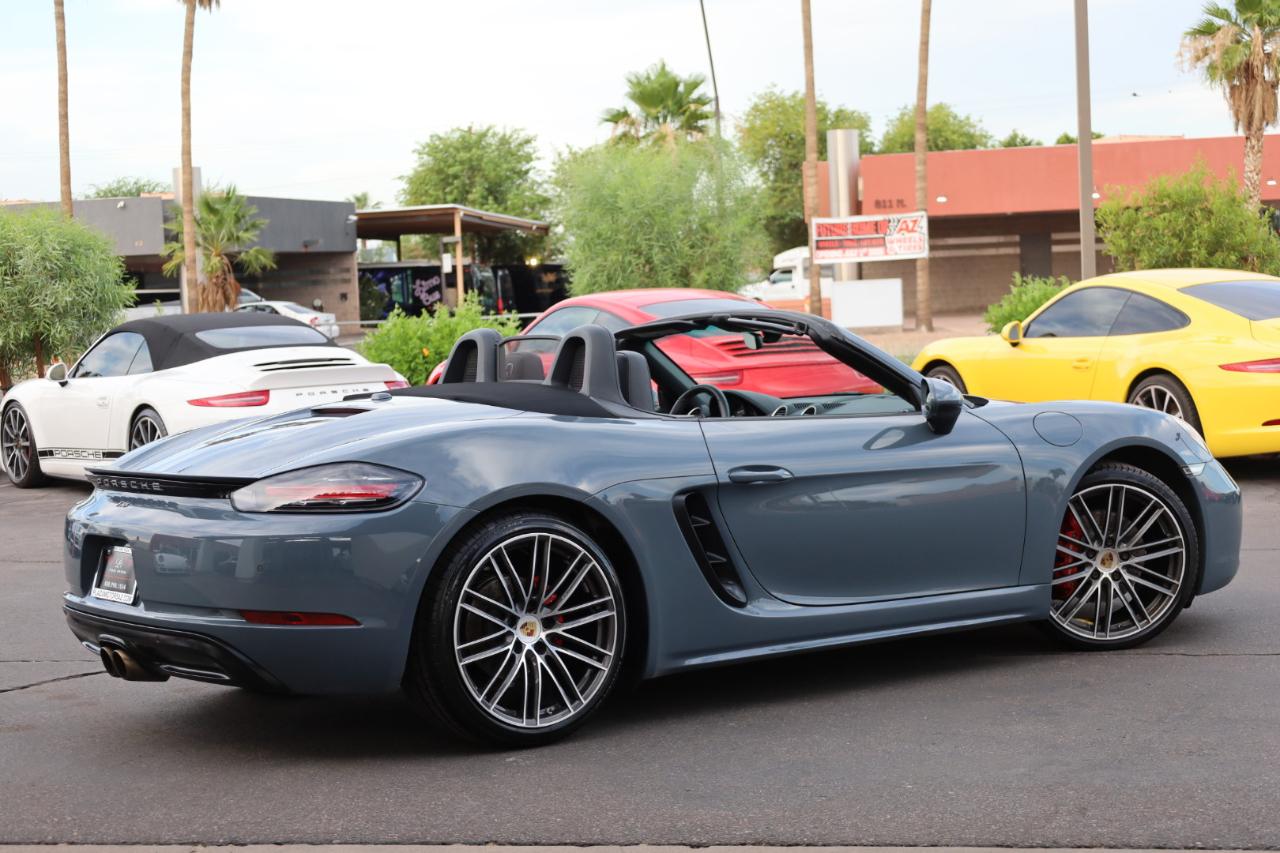 Porsche 718 Boxster S 2017