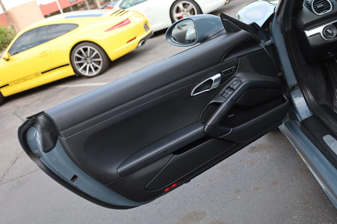 Porsche 718 Boxster S 2017