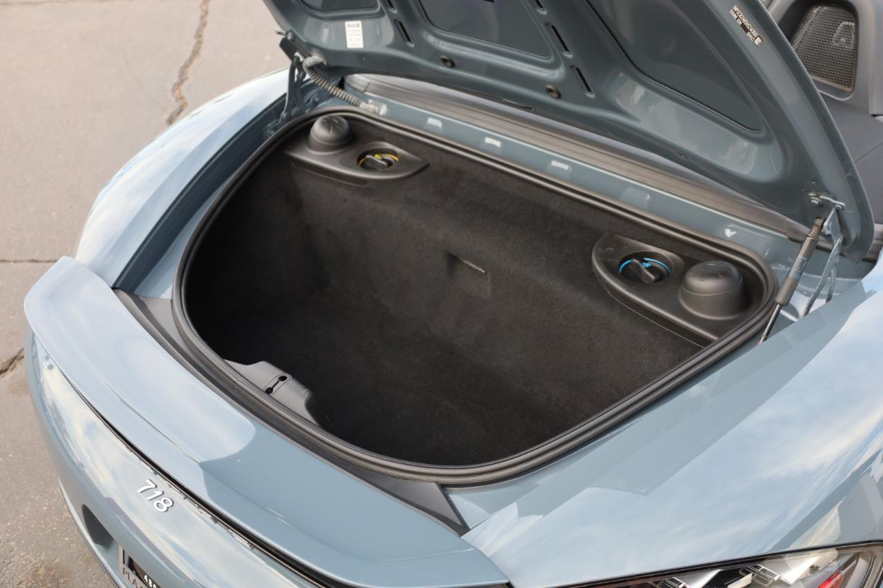 Porsche 718 Boxster S 2017