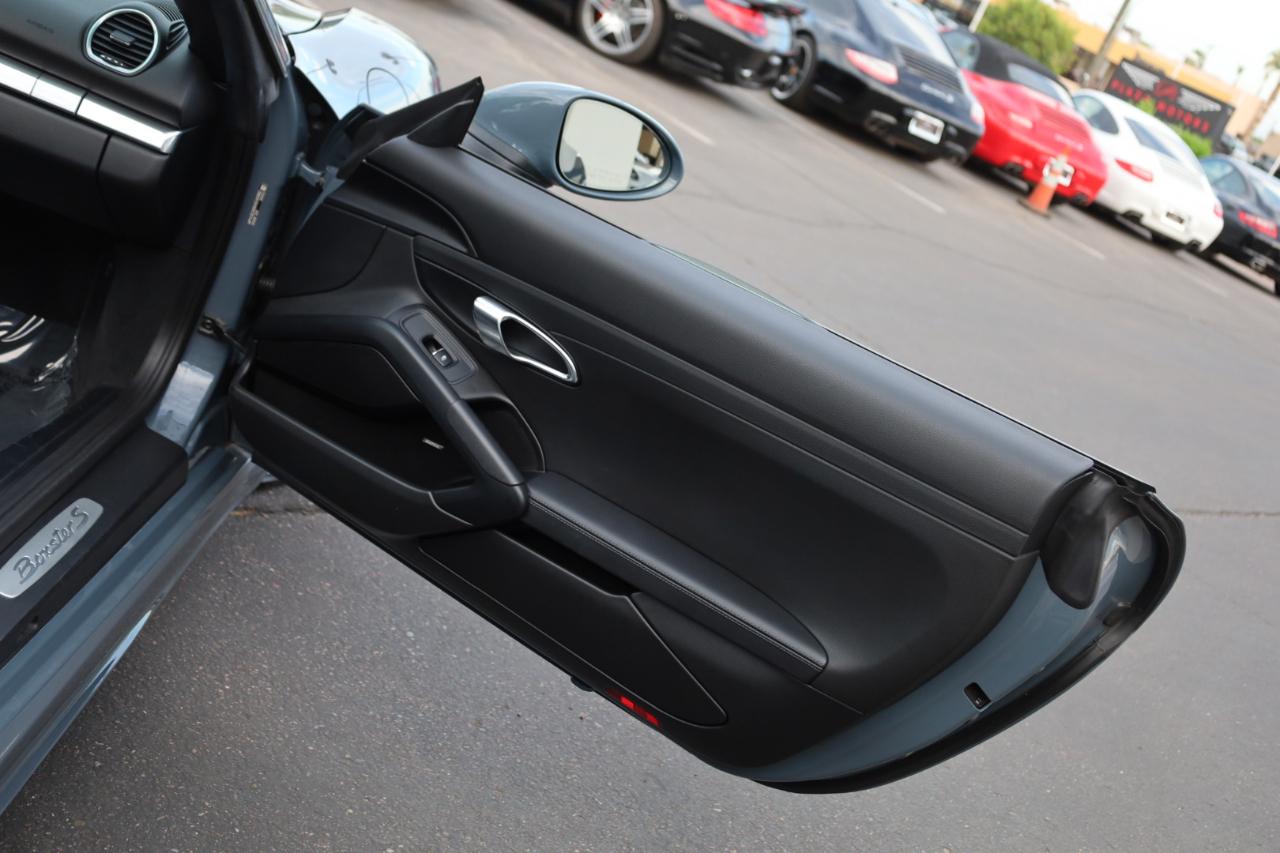 Porsche 718 Boxster S 2017