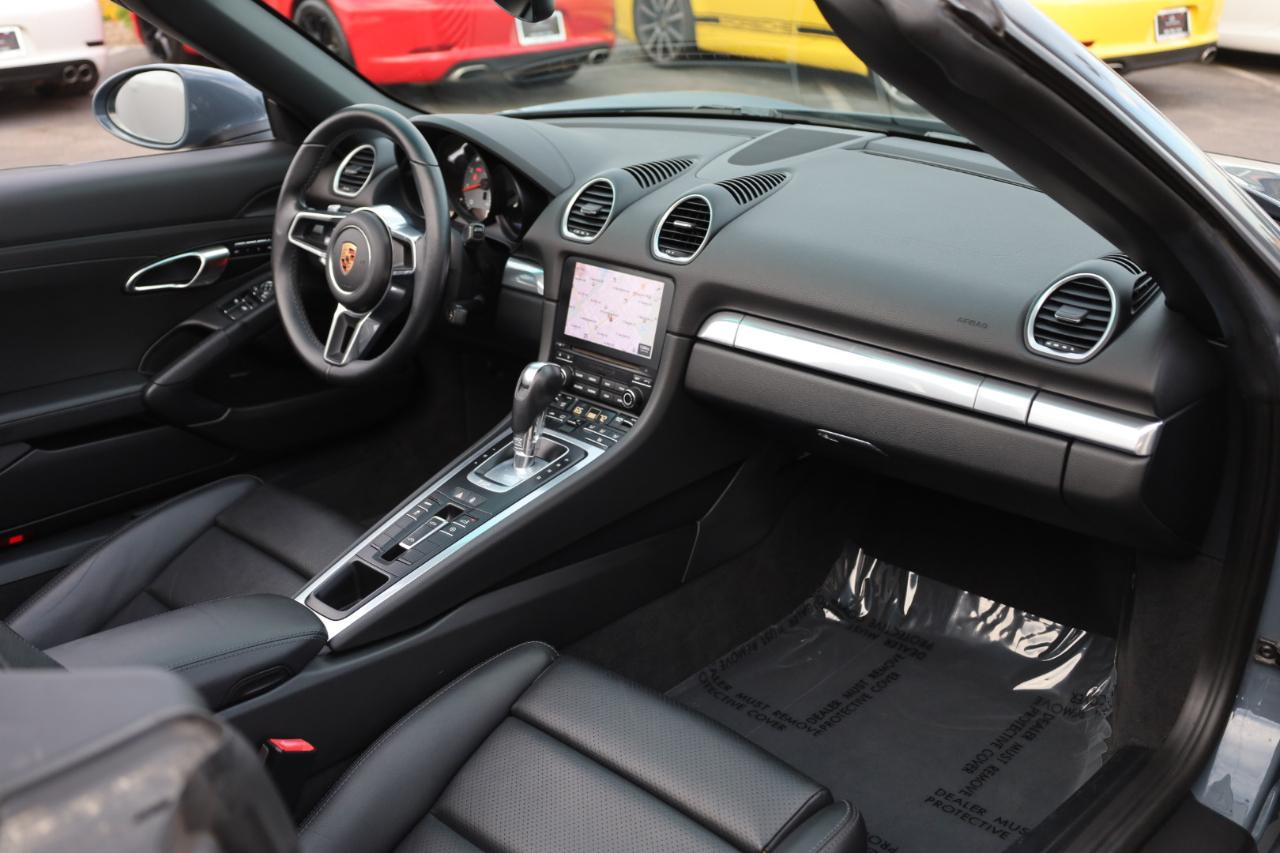 Porsche 718 Boxster S 2017