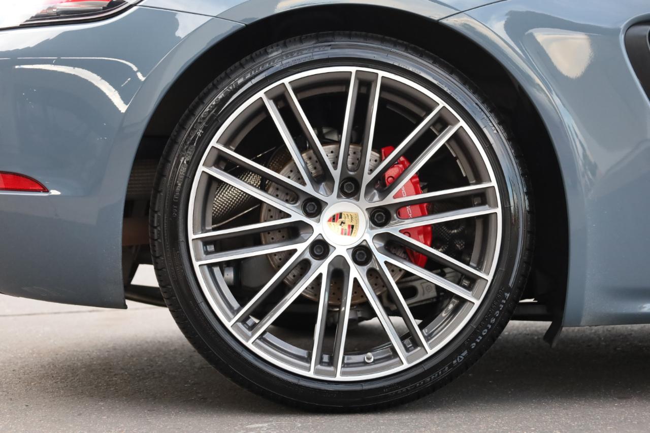 Porsche 718 Boxster S 2017