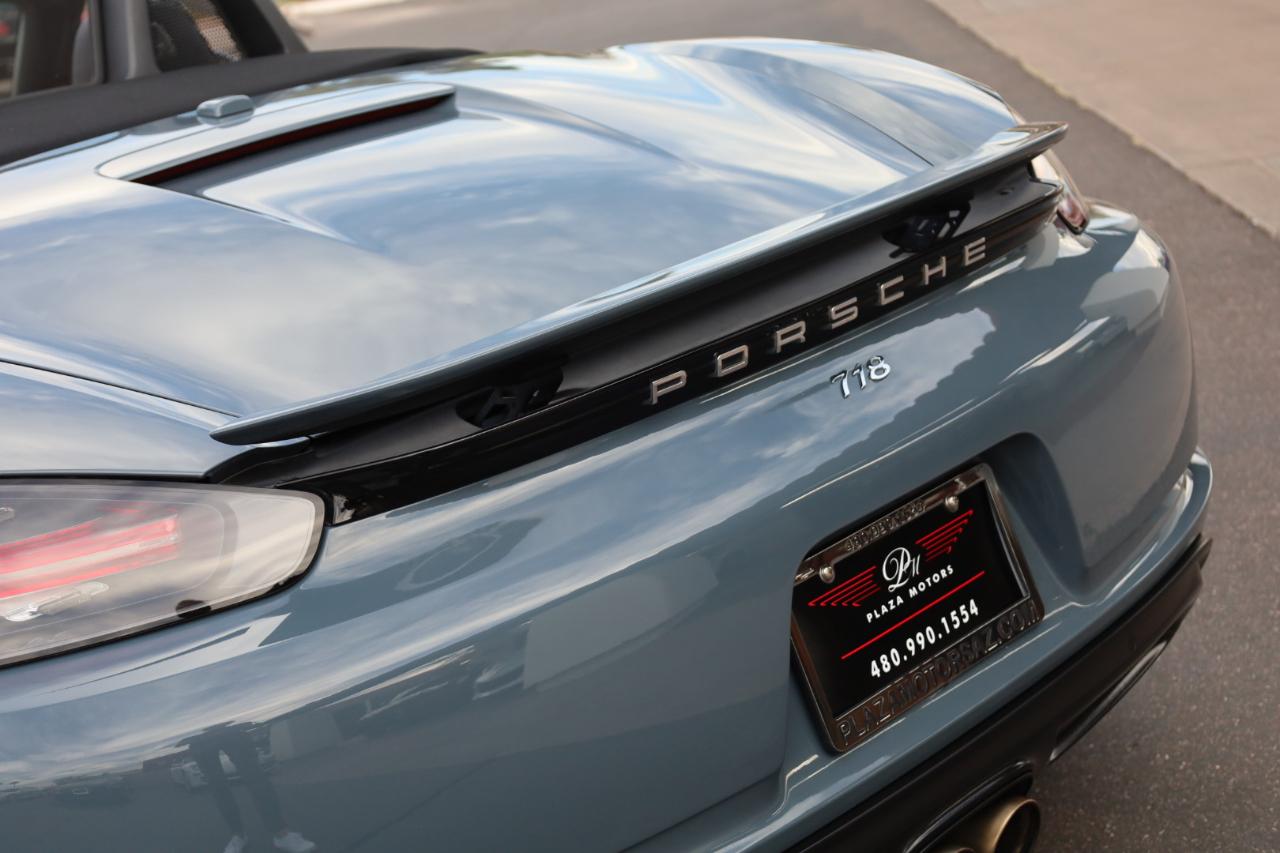 Porsche 718 Boxster S 2017