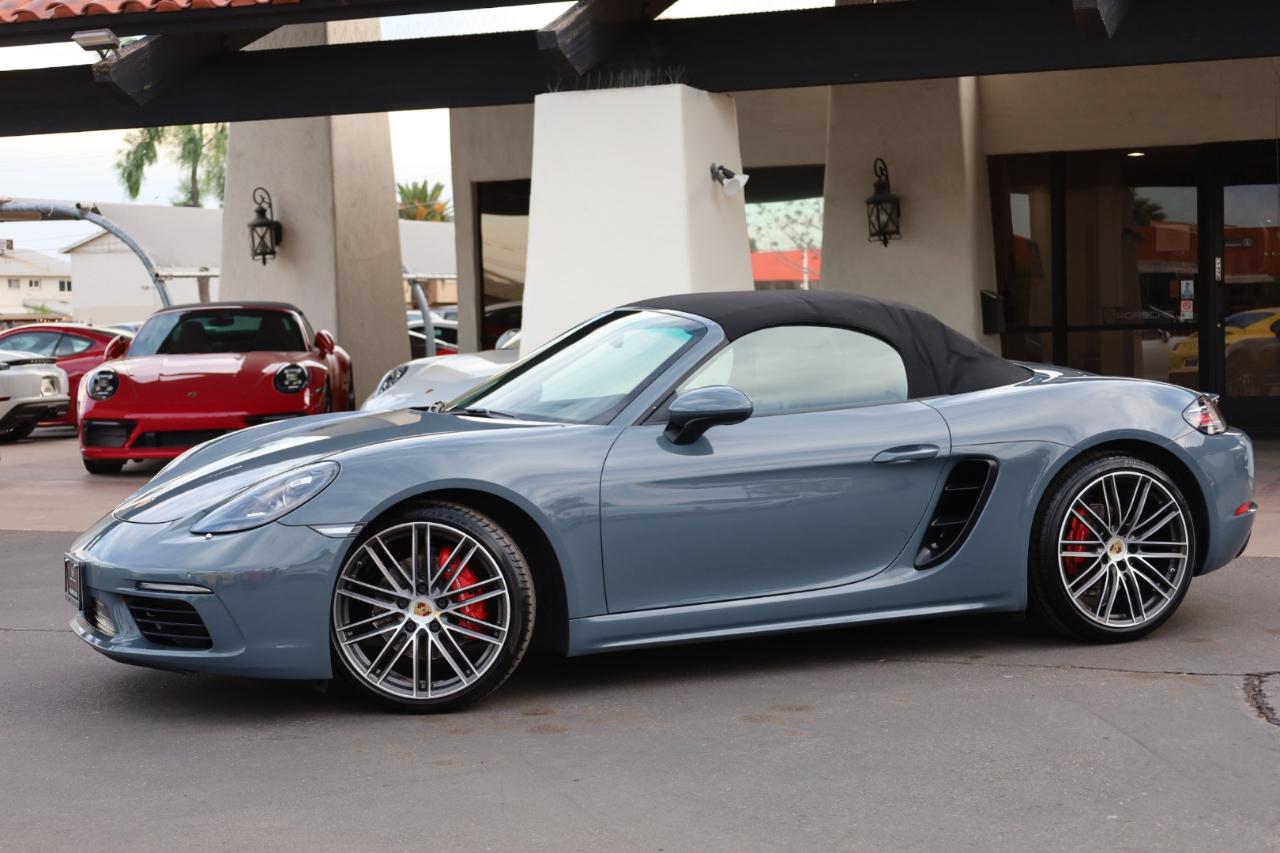 Porsche 718 Boxster S 2017