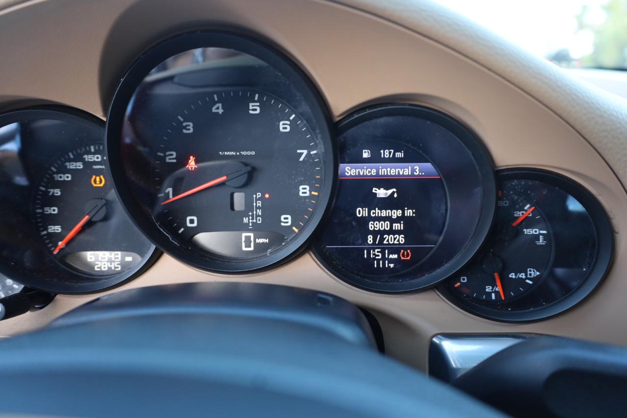 Porsche 911 2dr Coupe Carrera 2013