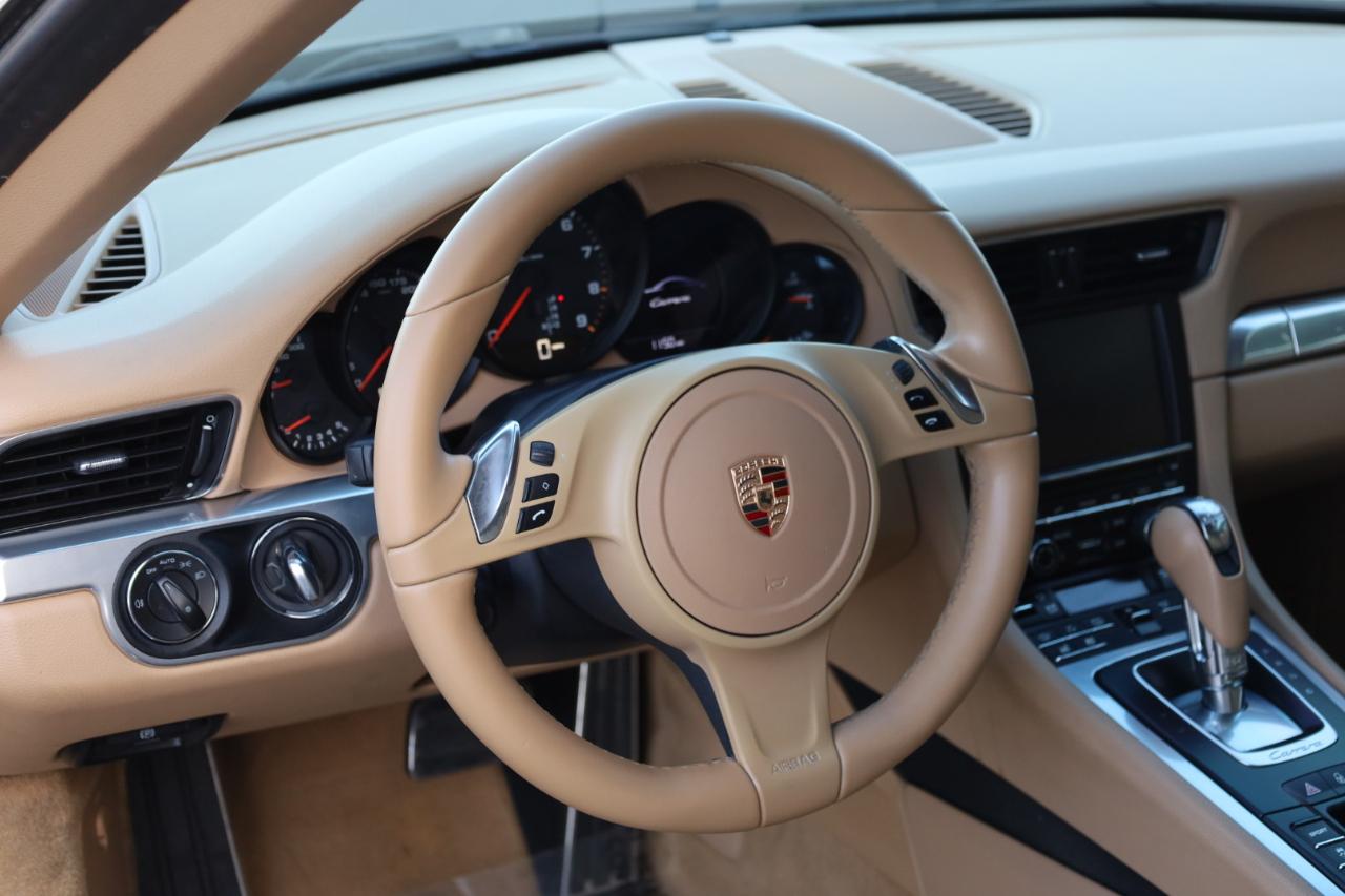 Porsche 911 2dr Coupe Carrera 2013
