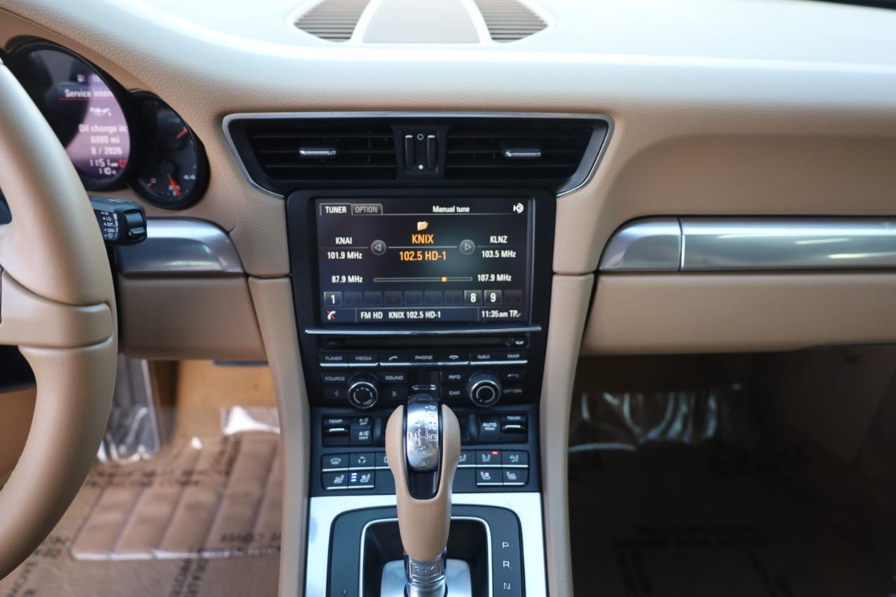 Porsche 911 2dr Coupe Carrera 2013