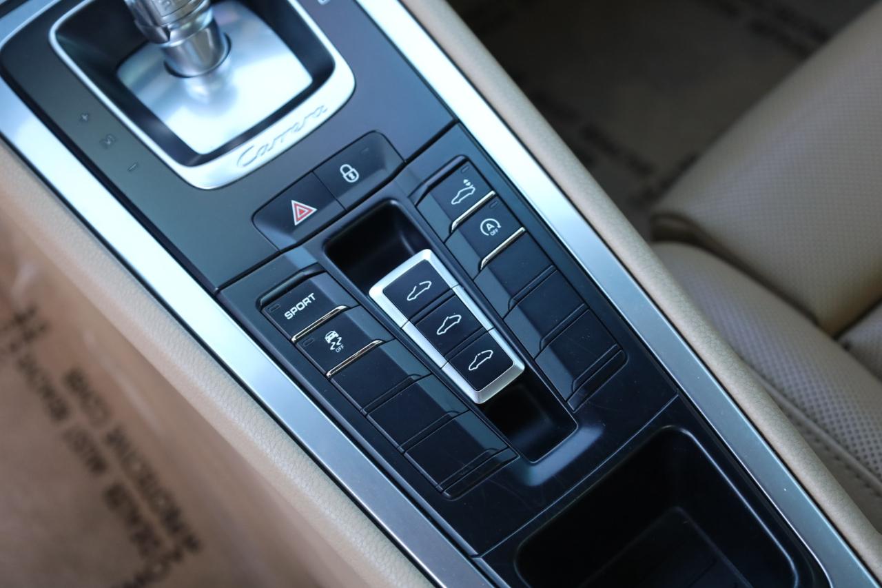 Porsche 911 2dr Coupe Carrera 2013